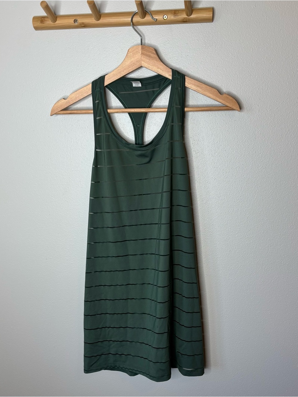 Athleta Chi Racerback Tank medium